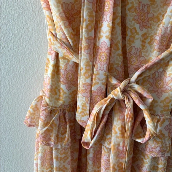 Elegant Floral Maxi Dress - Picture 3 of 5